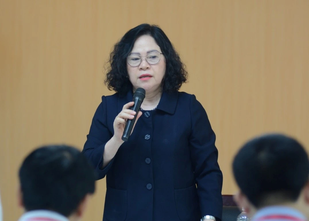 Thứ trưởng Ngô Thị Minh cho rằng, từ nay đến khi kỳ thi diễn ra, TP Đà Nẵng cần rà soát từng khâu. Thứ trưởng Ngô Thị Minh cho rằng, từ nay đến khi kỳ thi diễn ra, TP Đà Nẵng cần rà soát từng khâu.