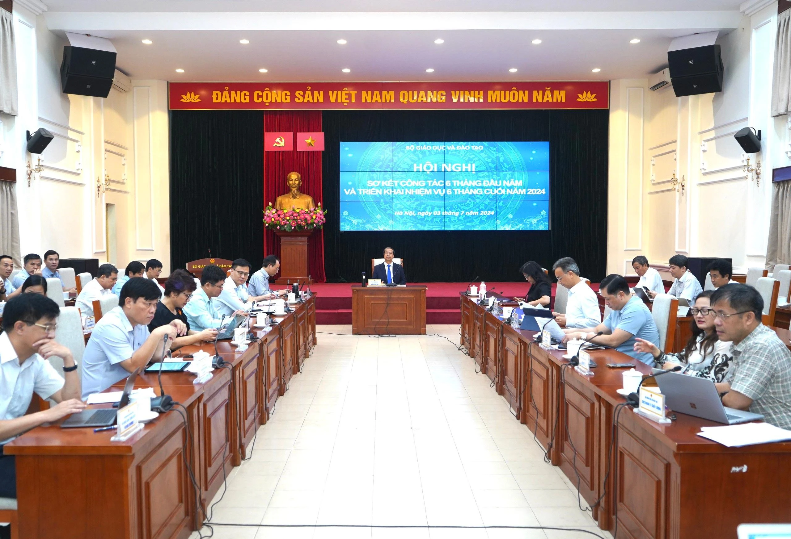 hoi nghi so ket 1.jpg