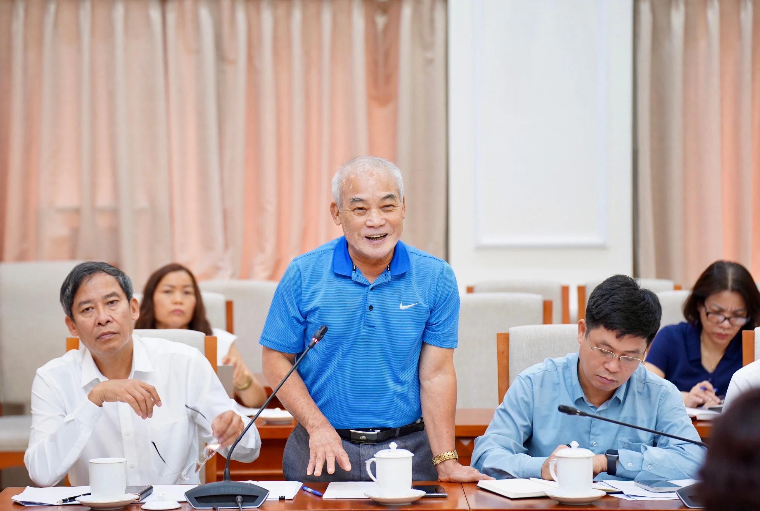 hop luat nha giao3.jpg