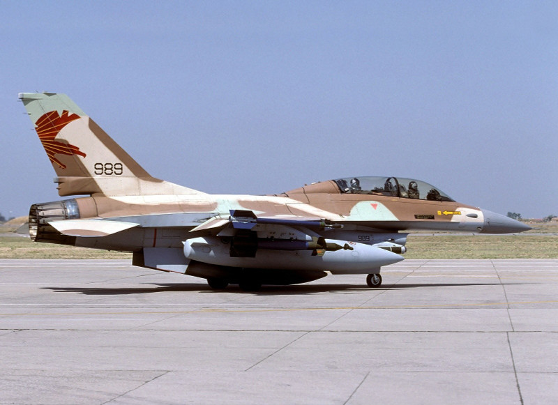israeli-air-force-general-dynamics-f-16b-netz-401-lofting-1.jpg