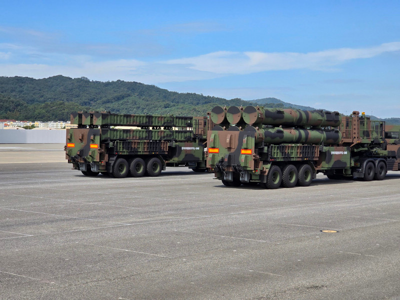 Bệ phóng có thể được trang bị hai loại tên lửa: tên lửa chống tên lửa để đánh chặn tên lửa đạn đạo tầm ngắn và tầm trung với tốc độ lên tới 3.000 m/giây (Mach 8,82), cũng như tên lửa đánh chặn mục tiêu trên không như máy bay với tốc độ lên tới 700 m/giây. gytuc1xacaaymhe-scaled.jpg