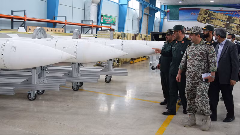 Cần lưu ý, có những dây chuyền sản xuất để trộn các thành phần nhiên liệu rắn cho tên lửa và đúc các loại động cơ, được sử dụng trong tên lửa đạn đạo tầm trung của Iran. 17ba4e67-c1fb-4b14-befd-c098a0afc3bb.jpg