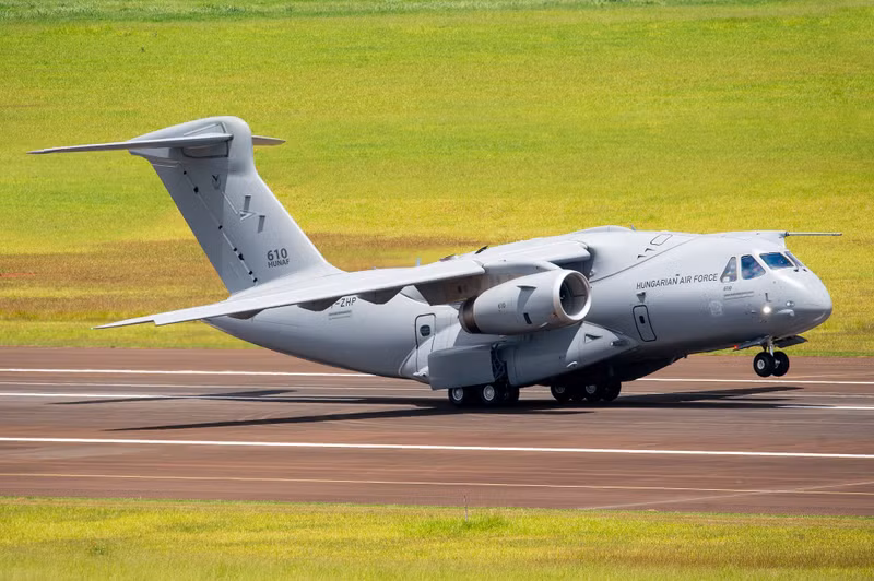 hungarian-air-force-embraer-c-390-millennium-maiden-flight.jpg