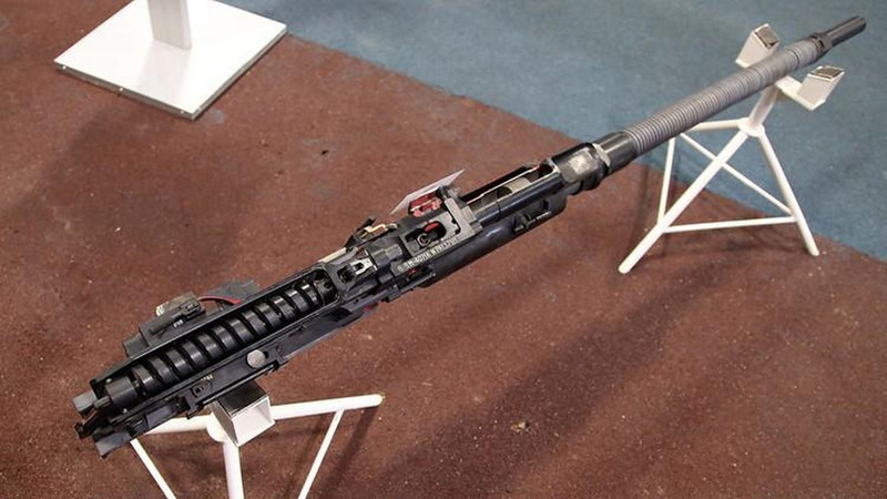 Như đã nêu, GSh-301 cung cấp cho phi công khả năng tấn công ngay lập tức ở cự ly gần, bất kể sự hiện diện của tên lửa hay hiệu quả của đầu dò. Tầm bắn đối với mục tiêu trên không là vài trăm mét, và đối với mục tiêu trên mặt đất là hơn 1 km. ss-8-5181.jpg