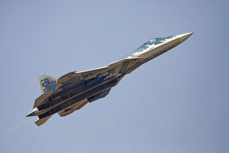 ria-8854575hr-a5e-047.jpg