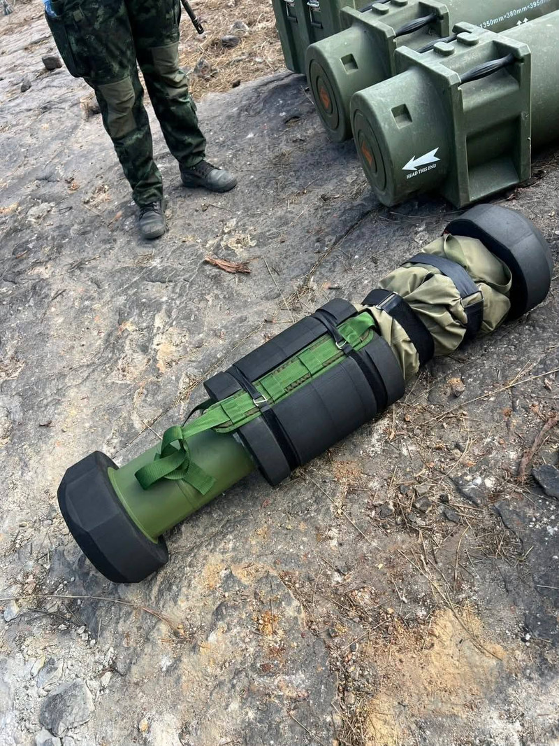 Về tính năng, GAM-102LR cạnh tranh với Javelin, Spike LR2 và OMTAS... nhưng có ưu thế về tầm bắn 6 - 10 km và khả năng điều khiển qua mạng, phù hợp với lực lượng có đầu tư vào trinh sát và hệ thống chỉ huy liên kết. 598300090-873094025240663-1660458168969241299-n.jpg