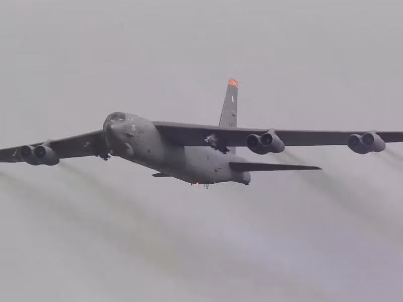b52.jpg