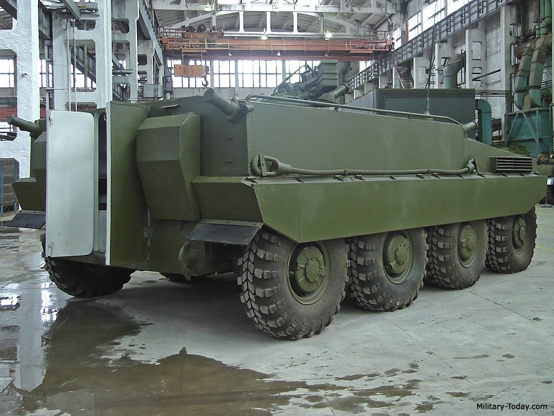 Xe được điều khiển bởi kíp lái gồm 2 - 3 người và mang theo 8 binh sĩ trong khoang phía sau. Một nguyên mẫu đã được chế tạo, và đó là giai đoạn cuối cùng. Không ai tin vào tính khả thi của thiết kế này, và như dự đoán, nó nhanh chóng bị lãng quên. 2v25ocs03lp71.jpg