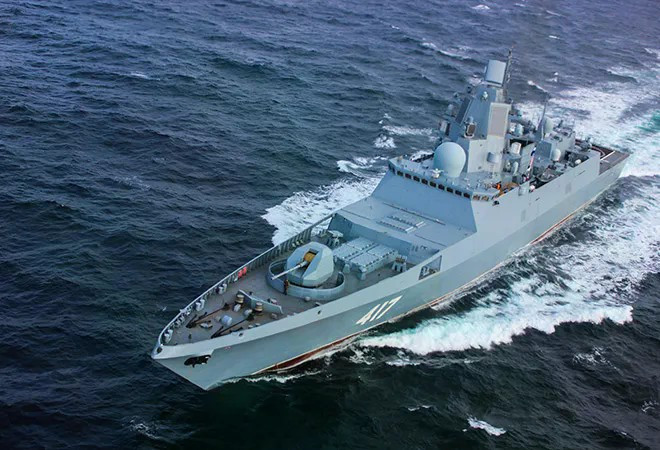 Điều này cho thấy để đạt tốc độ cao và tầm bắn lớn, tên lửa Zircon đã phải hy sinh không gian cho động cơ mạnh và bình nhiên liệu lớn, cho nên loại đạn này chỉ có thể thích hợp cho việc đánh đòn hạt nhân chiến thuật, thay vì sử dụng đầu đạn thông thường. russia-tests-hypersonic-zircon-missile.jpg