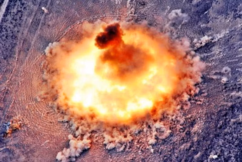 Nếu quả bom siêu lớn nói trên phát nổ, khu vực bị phá hủy sẽ lên tới khoảng 300 m, với bán kính hủy diệt là 90 m, ngay cả những công trình kiên cố nhất cũng bị sụp đổ hoàn toàn. 150484399994448-avbpm-image05-574.jpg