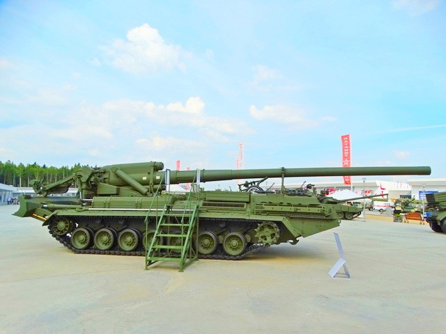 Do vậy không có gì ngạc nhiên khi những khẩu pháo tự hành này được Quân đội Nga tích cực sử dụng để chống lại pháo kéo và pháo tự hành tối tân có cỡ nòng 155 mm của đối phương. dsc09121.jpg