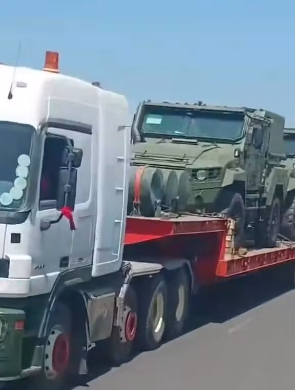 Lịch sử hình thành dòng xe bọc thép Typhoon bắt đầu từ năm 2010 như một phần của chương trình phát triển các loại thiết giáp hạng nhẹ thế hệ mới cho Quân đội Nga. hbmmtynbgaayhfl.jpg