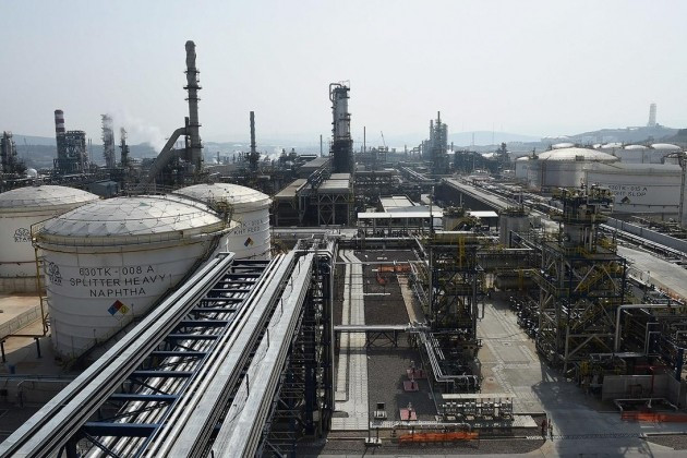 Theo thống kê, lợi nhuận từ bộ phận sản phẩm năng lượng của Exxon Mobil tăng vọt hơn 30% lên 1,84 tỷ đô la, trong khi đó các tập đoàn còn lại cũng ghi nhận mức tăng cực kỳ ấn tượng, lên tới hàng chục phần trăm. 347621065296439.jpg