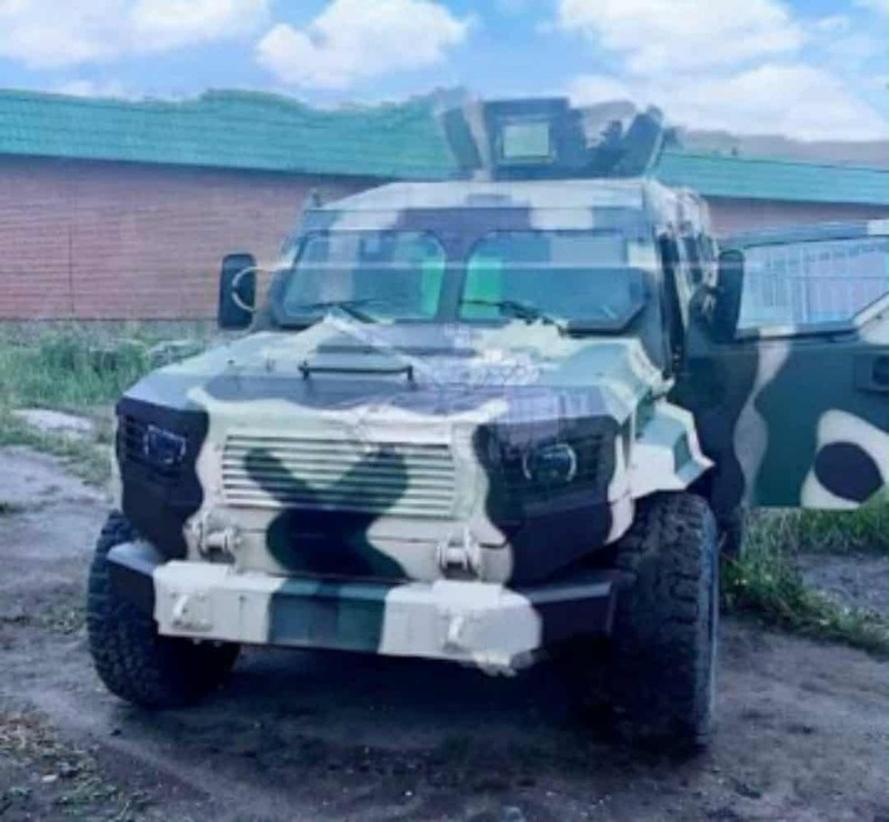 Lực lượng đặc nhiệm của Vệ binh Quốc gia Nga được phát hiện sử dụng xe bọc thép Cobra-LAMV, do công ty Streit Group của Các Tiểu vương quốc Ả Rập Thống nhất (UAE) sản xuất. cobra-lamv-v-rosiyi.jpg