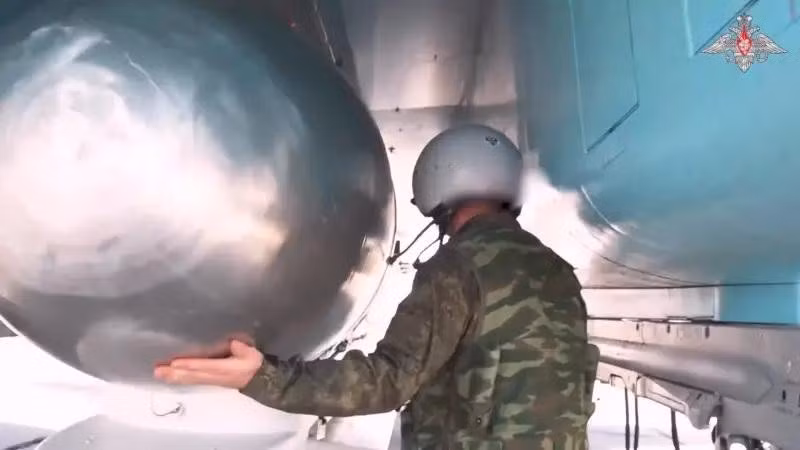 Khu định cư này được coi là một trong những nút phòng thủ then chốt của Ukraine trên hướng Pokrovsk. Nếu để mất nó, tình hình hoạt động của các đơn vị quân đội chính phủ Kyiv sẽ trở nên tồi tệ hơn đáng kể. 6c39490890-02-8548.jpg