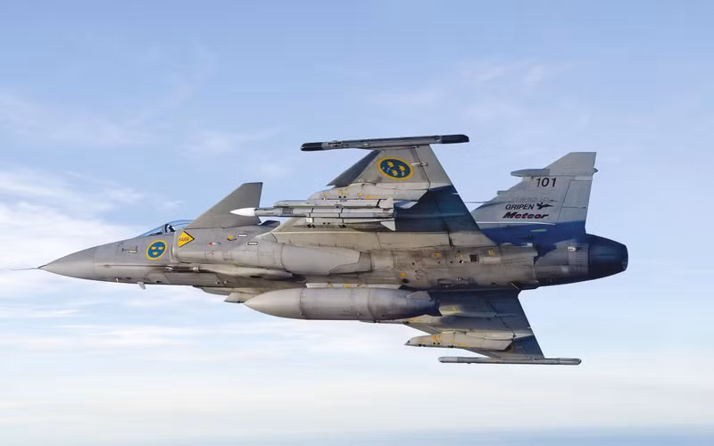 Ngoài Mirage 2000, tên lửa Meteor còn có thể xuất hiện trên tiêm kích JAS 39 Gripen của Ukraine, khi Stockholm đang xúc tiến viện trợ dòng chiến đấu cơ đa năng hạng nhẹ này theo yêu cầu từ Kyiv. sener-defense-meteor-missile-2.jpg