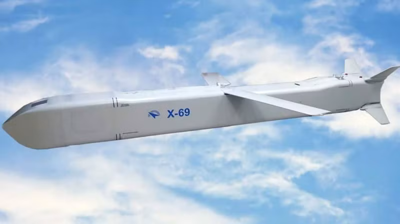 Vào năm 2015, Kh-59MK2 được thiết kế lại hoàn toàn bằng cách sử dụng các yếu tố tàng hình. Trên thực tế, chỉ có hệ thống hướng dẫn là không thay đổi. screenshot-2-44-4330.jpg