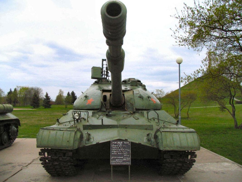 t-10-00002.jpg