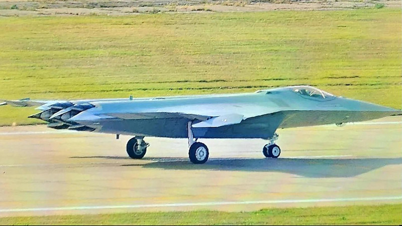 Nhà phát triển còn cho biết, mật độ cực thấp và độ bền cực cao của vật liệu này cho phép nó được sử dụng để tạo ra các bộ phận nhẹ hơn và chắc chắn hơn trong ngành hàng không vũ trụ. j-xds-china.jpg