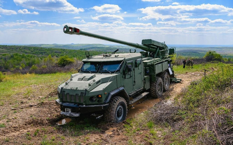 Các khoản đầu tư bổ sung bao gồm 200 triệu euro cho máy bay không người lái của Ukraine và nguồn cung cấp phụ tùng thay thế dài hạn cho hệ thống Patriot. 387172433-326009916743877-416789272617288905-n-2207-1425.jpg