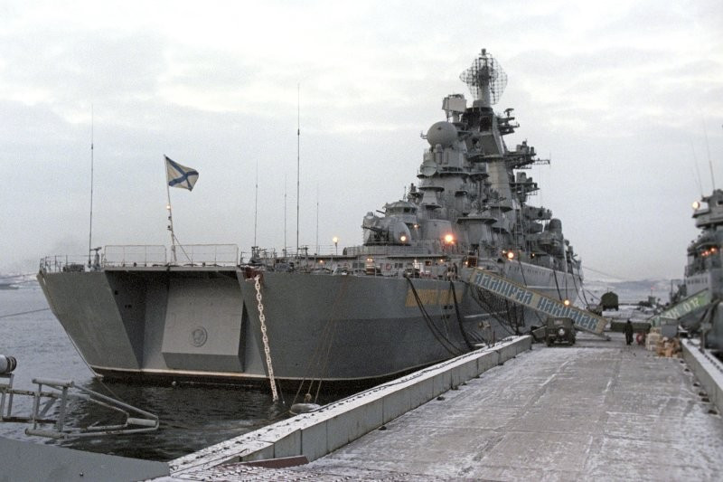 ria-827730hr-b7f.jpg