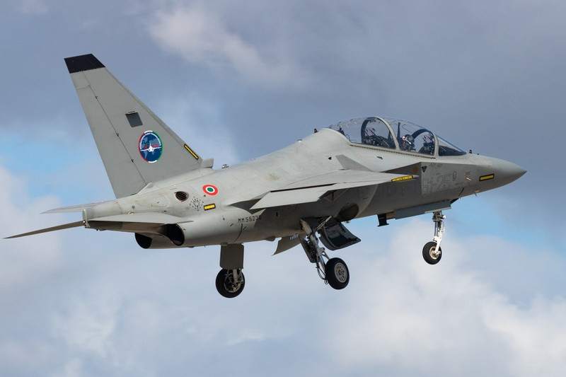 textron-leonardo-m-346navy-interview-3.jpg