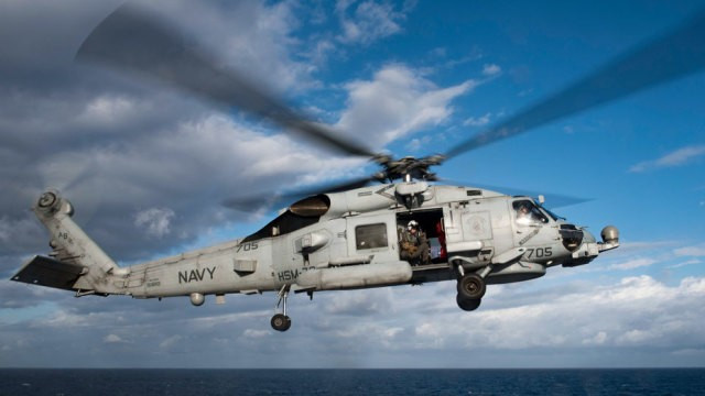 vertolet-mh-60r-5in0lh1k-1634027221t.jpg