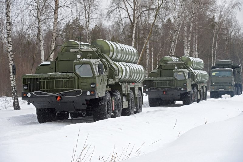 ria-2781569hr-e63.jpg
