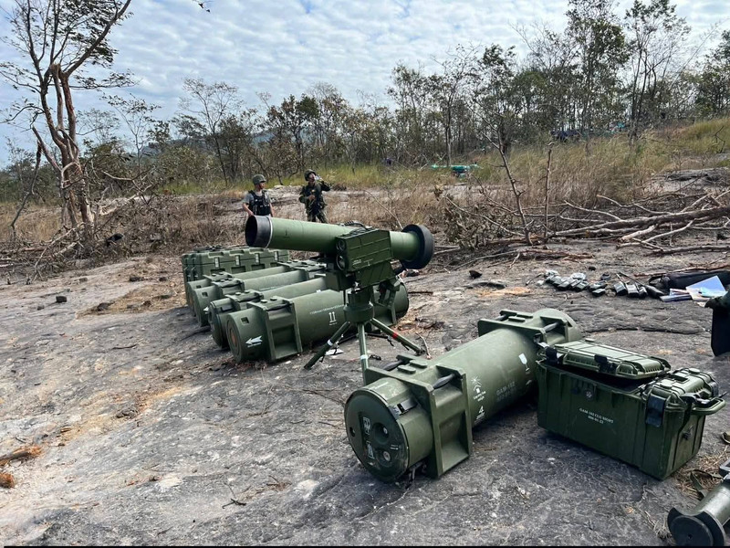 Được biết Công ty Poly Defense của Trung Quốc đã tạo ra dòng tên lửa chống tăng (ATGM) BOLAS GAM rất tiên tiến, có hình dáng và tính năng kỹ chiến thuật tương tự FGM-148 Javelin do Mỹ sản xuất. 599683548-873093905240675-6343721995962910481-n.jpg