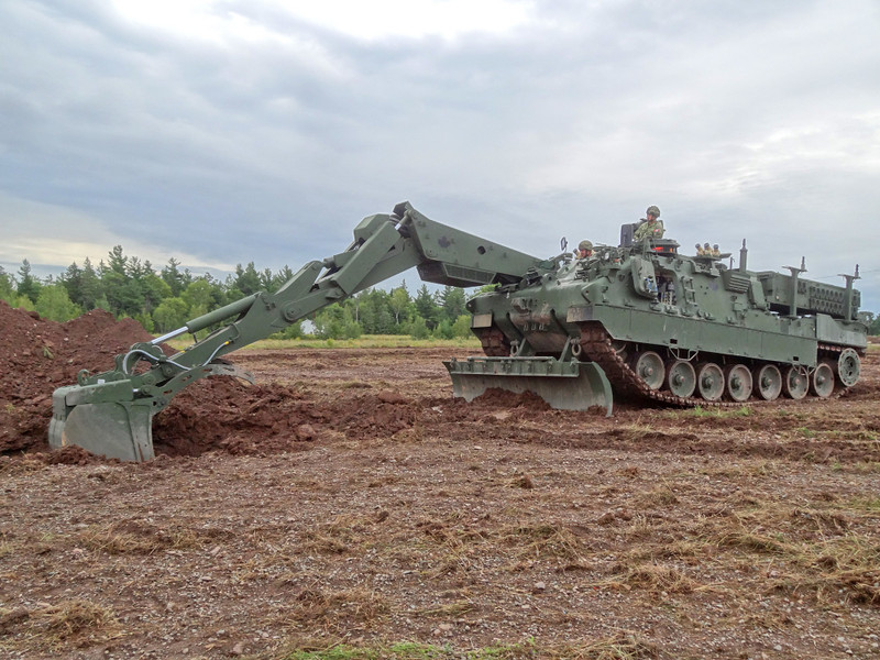 Bộ Quốc phòng Hà Lan dự định đặt mua một lô xe cứu hộ bọc thép (ARV) WiSENT 2 mới từ công ty Flensburger Fahrzeugbau Gesellschaft (FFG) của Đức. Theo trang Hartpunkt , hợp đồng dự kiến sẽ được ký kết vào nửa cuối năm 2026. wisent-2-pionerpanzer-ffg.jpg