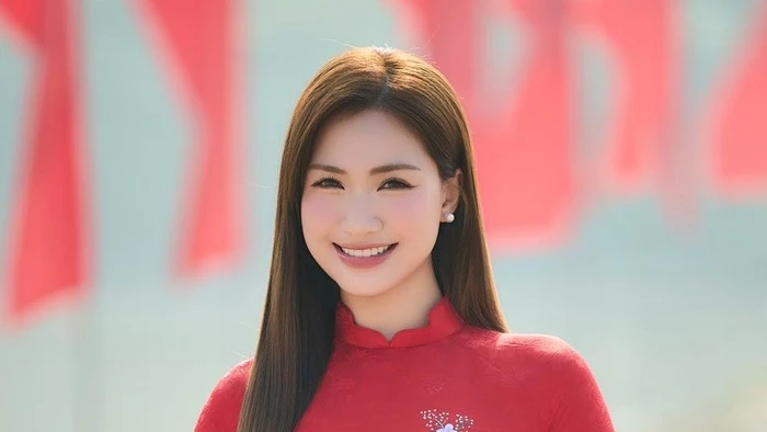 Ca sĩ Hòa Minzy cùng dàn sao Việt gửi lời nhắn xúc động đến U23 Việt Nam