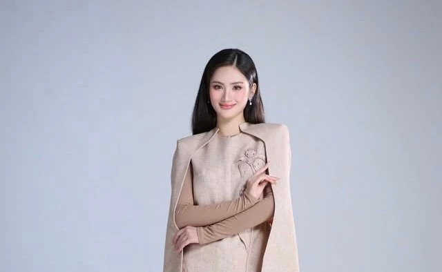 Ý Nhi tự tin đọ sắc Hoa hậu Thái Lan, chi tiết đặc biệt gây chú ý