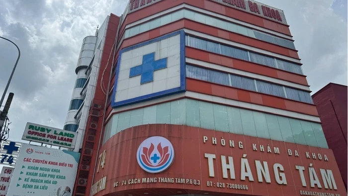 Phòng khám Đa khoa Tháng Tám đã nhiều lần bị Sở Y tế TPHCM xử phạt.