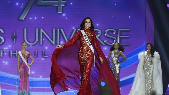 Người đẹp 25 tuổi, từng bị ông Nawat mắng xuất sắc đăng quang Miss Universe 2025