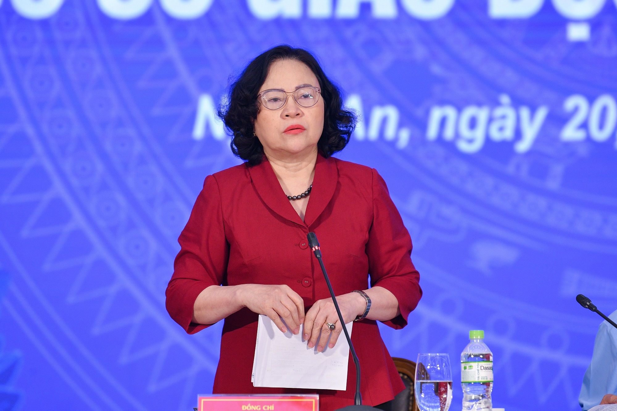 Thứ trưởng Ngô Thị Minh phát biểu tại Hội nghị.