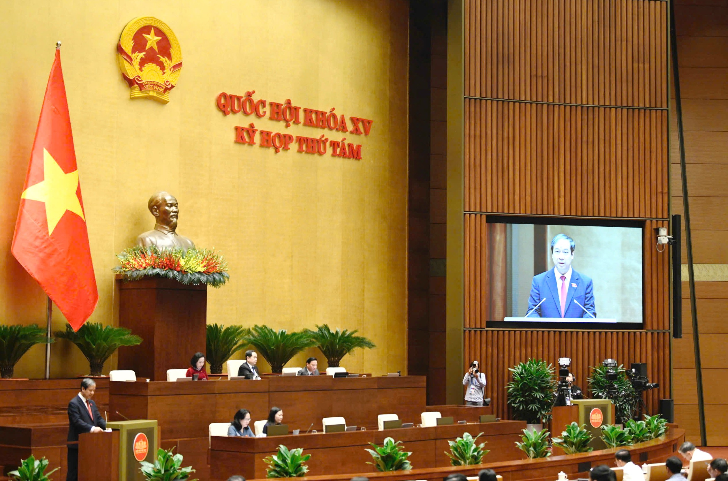 Toàn cảnh Phiên làm việc của Kỳ họp thứ 8, Quốc hội khóa XV - sáng 9/11. botruongnguyenkimson.jpg