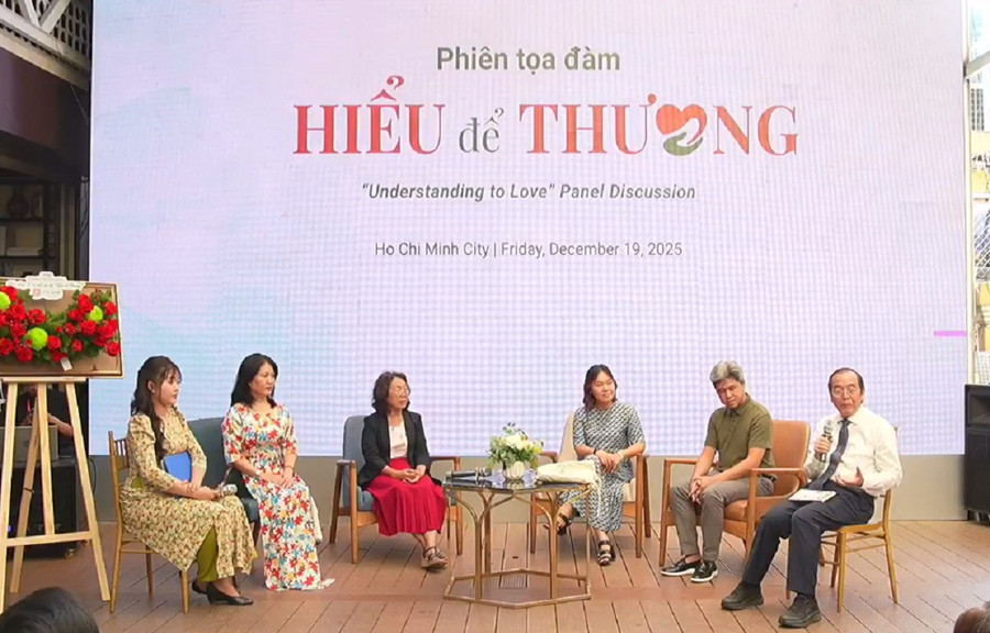 Các chuyên gia tâm lý, giáo viên cùng tham gia tọa đàm "Hiểu để Thương" tại TPHCM.