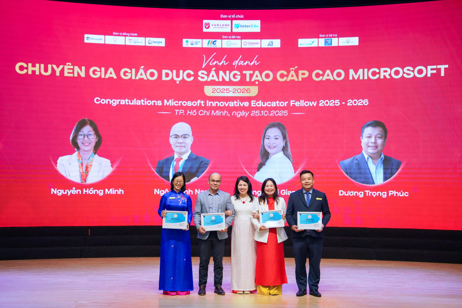 Các chuyên gia giáo dục sáng tạo Microsoft được vinh danh. chon-51.jpg