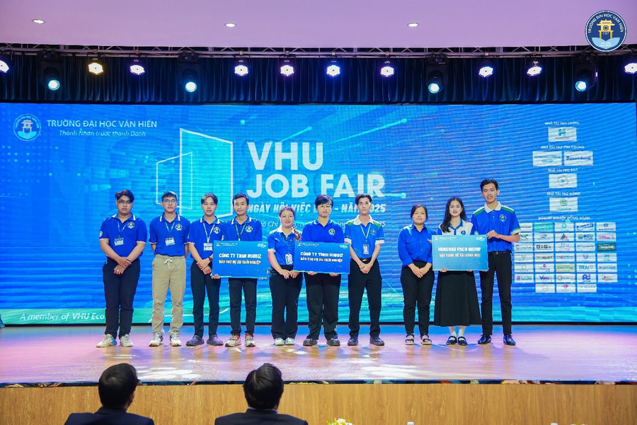 3 nhóm đề tài được doanh nghiệp bảo trợ ý tưởng khởi nghiệp và đặt hàng đề tài ngay tại Ngày hội việc làm 2025. vh-3.jpg
