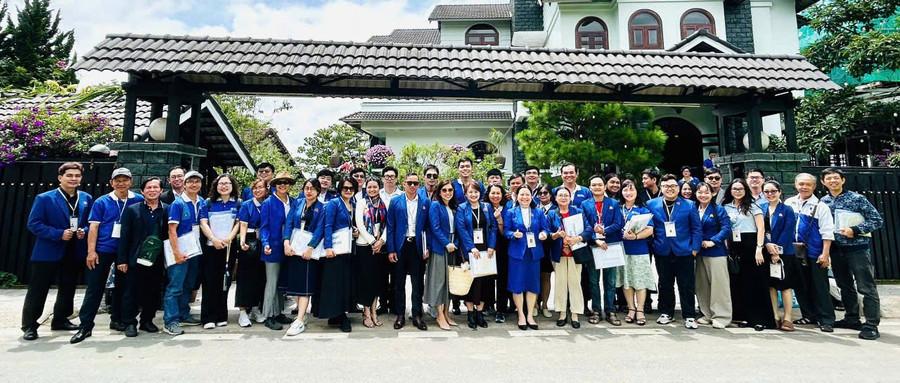 Trường ĐH Hoa Sen năm nay cử đoàn gần 60 cán bộ kiểm tra coi thi tốt nghiệp THPT tại tỉnh Lâm Đồng. 419c873fc40773592a16.jpg
