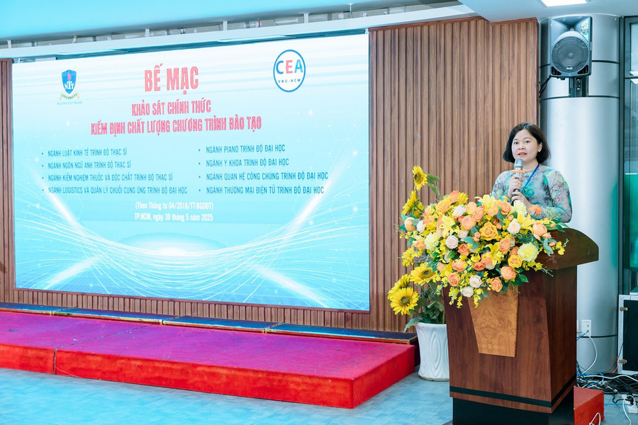 PGS.TS Lê Ngọc Quỳnh Lam - Giám đốc Trung tâm kiểm định chất lượng giáo dục, ĐH Quốc gia TPHCM. pgsts-le-ngoc-quynh-lam-khang-dinh-8-chuong-trinh-dao-tao-tham-gia-kiem-dinh-buoc-dau-deu-dap-ung-duoc-11-tieu-chuan-duoc-quy-dinh-tai-thong-tu-04-cua-bgddt.jpg