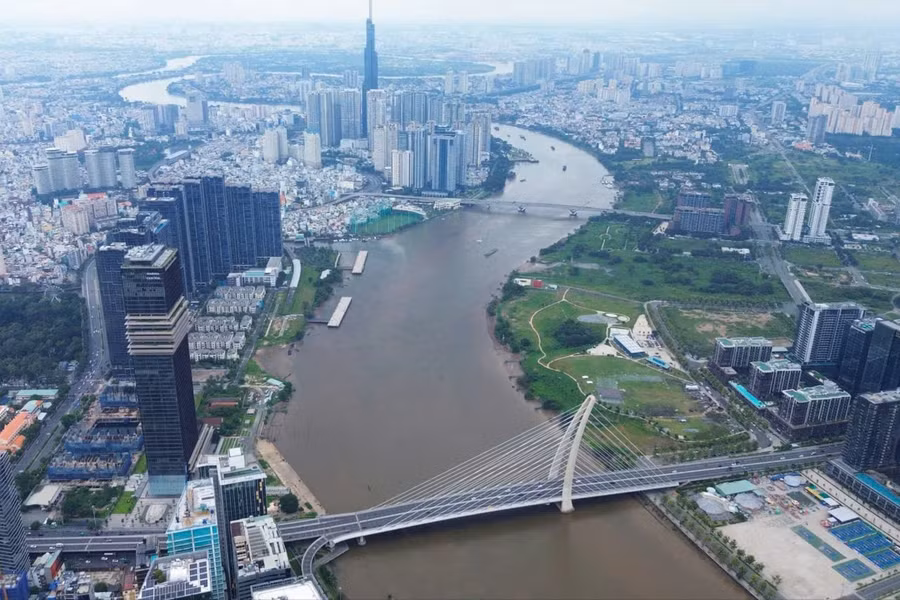 Một phần của Trung tâm tài chính quốc tế Việt Nam tại TPHCM nhìn từ trên cao, kết nối với Thủ Thiêm.