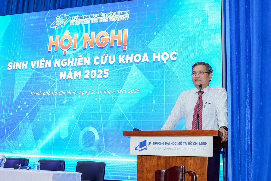 GS.TS Nguyễn Minh Hà - Hiệu trưởng Trường ĐH Mở TPHCM