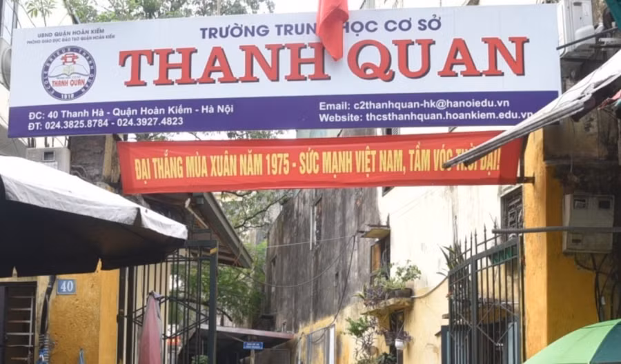 Trường THCS Thanh Quan được chuyển đến địa điểm tại số 40 Thanh Hà, quận Hoàn Kiếm, Hà Nội trong thời gian chờ xây mới.