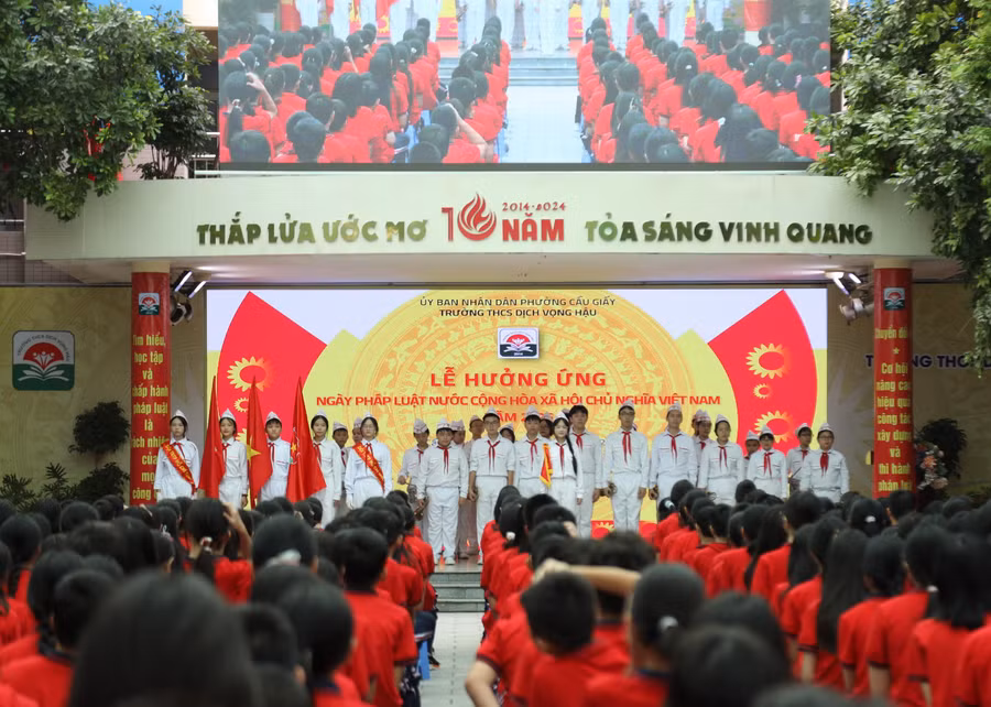 Quang cảnh lễ hưởng ứng.