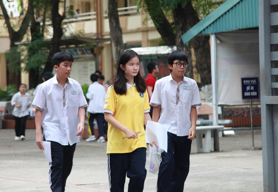 Học sinh dự thi vào lớp 10 tại Hà Nội năm 2024.