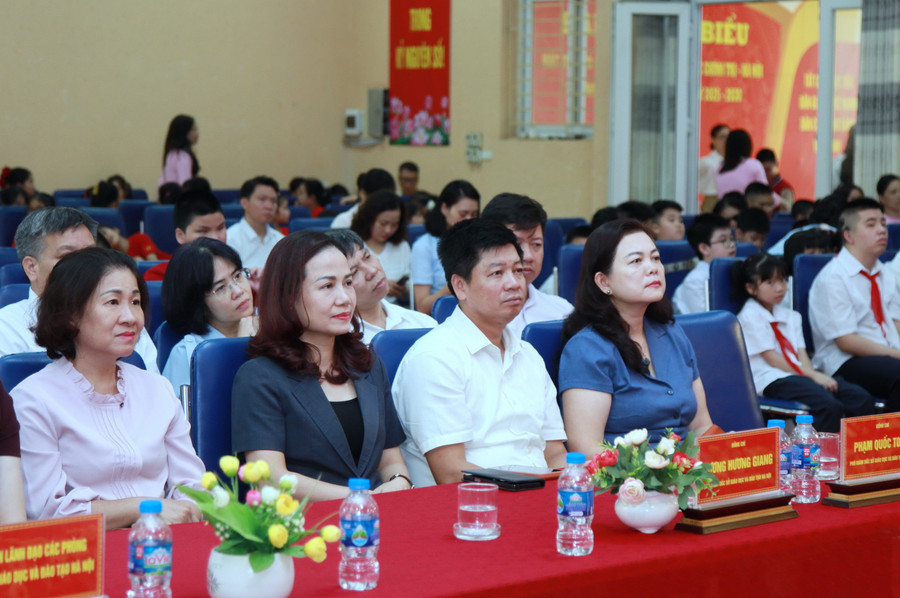 Các đại biểu dự buổi gặp mặt img-0031.jpg