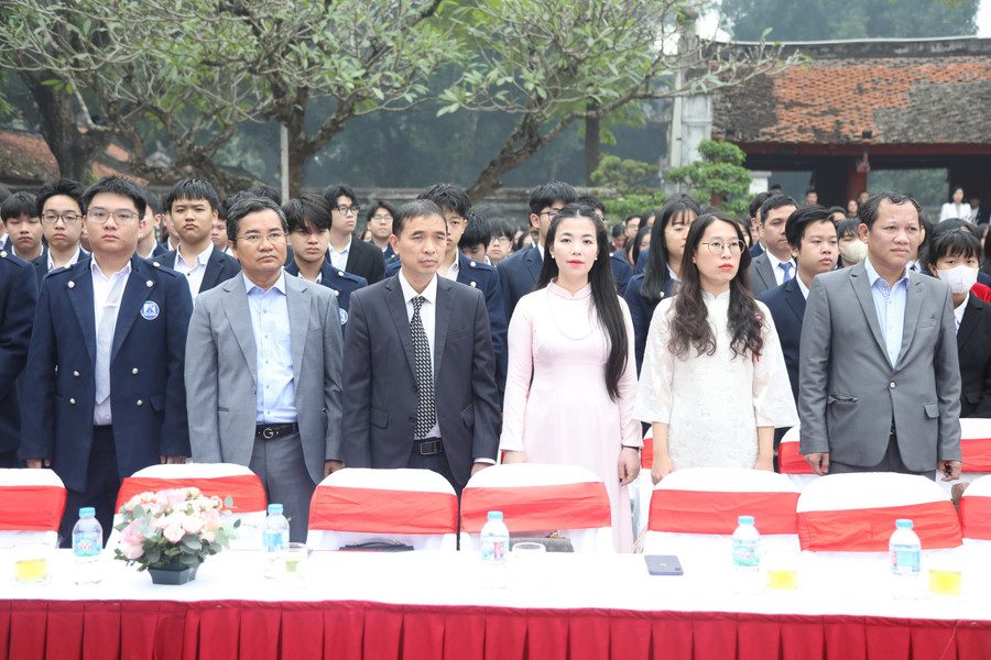 На зустрічі були присутні вчителі та учні. a55a0113.jpg