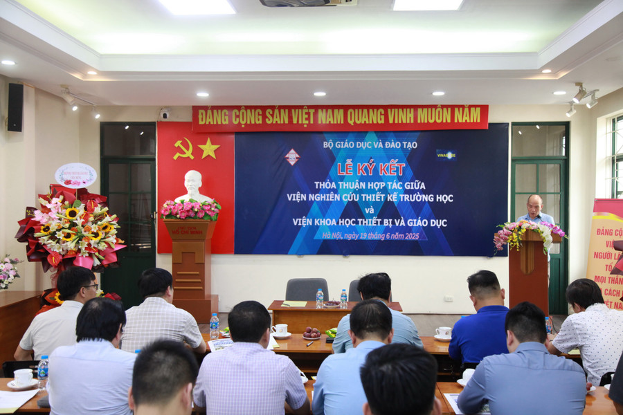 Quang cảnh lễ ký kết. img-0060.jpg