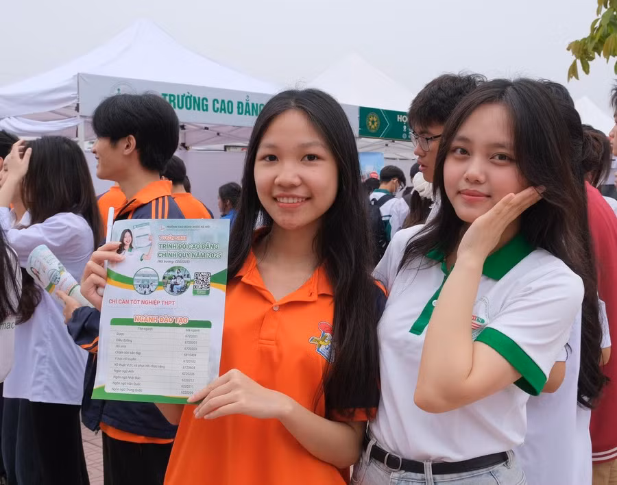 Sinh viên Trường Cao đẳng Dược Hà Nội.